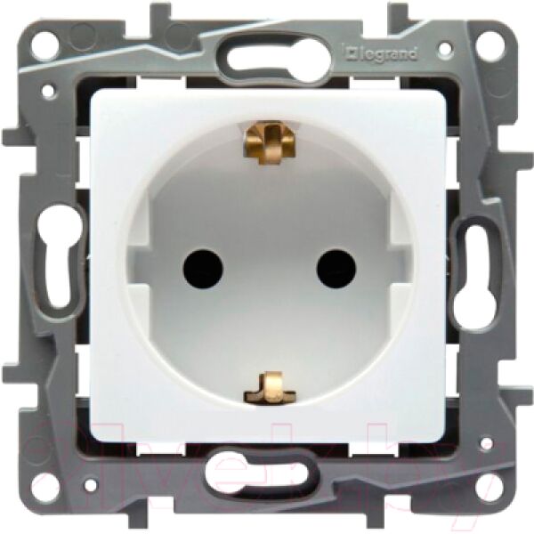 Розетка Legrand Etika 672221